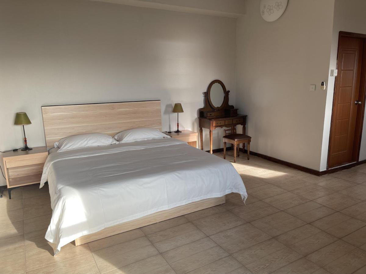 Kirin Guesthouse And Restaurant Port Louis Dış mekan fotoğraf