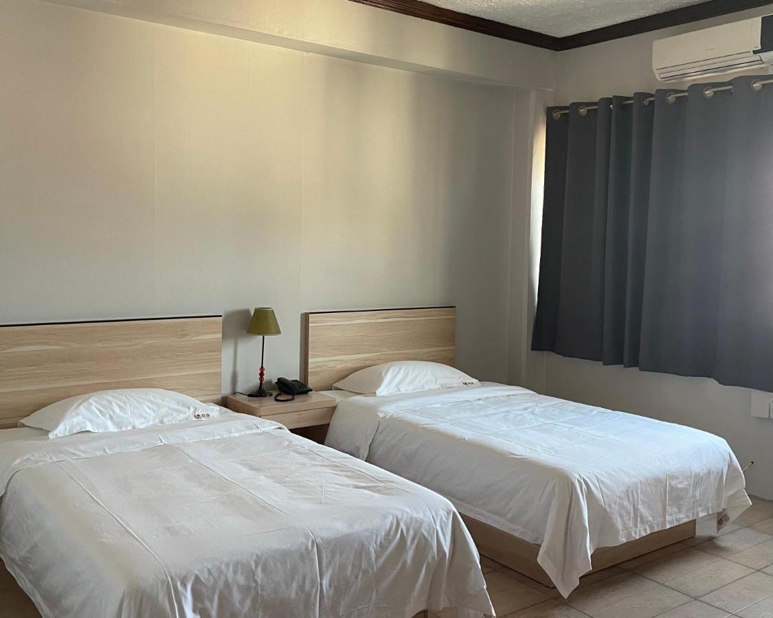Kirin Guesthouse And Restaurant Port Louis Dış mekan fotoğraf